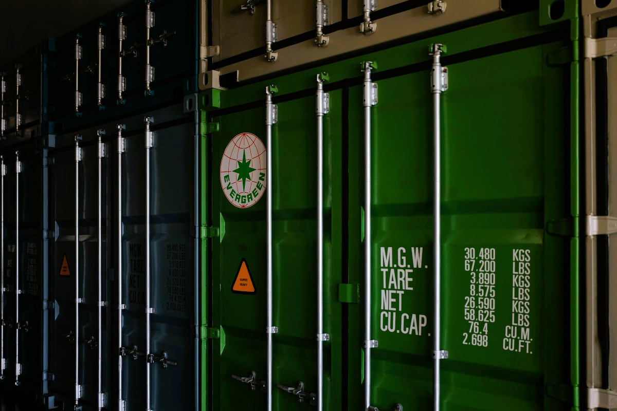 Photo by Declan Sun - Unsplash