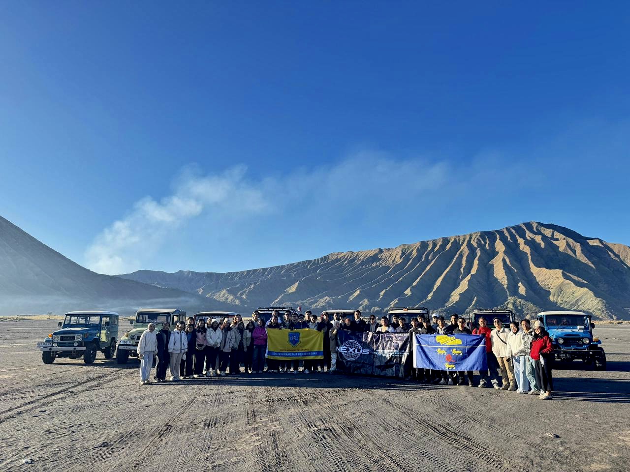 UM UB STUDENTS AT BROMO