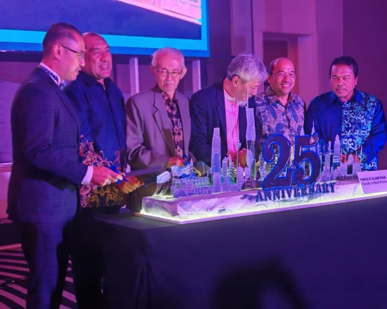Prof Ezrin (third from left) with former deans of the faculty. Photo by the author