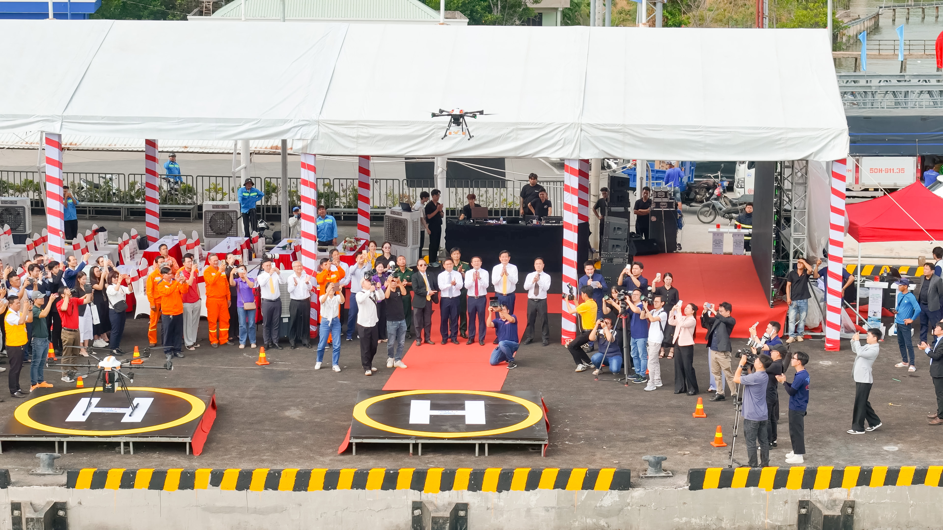 CT UAV’s UAV carries 2 kg payload on Can Gio – Vung Tau sea flight.