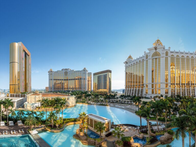 771703-Galaxy-Macau-Overview-wit