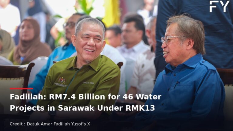 Deputy Prime Minister Datuk Amar Fadillah Yusof with the Sarawak Premier at World Rivers Day 2026 in Sibu
