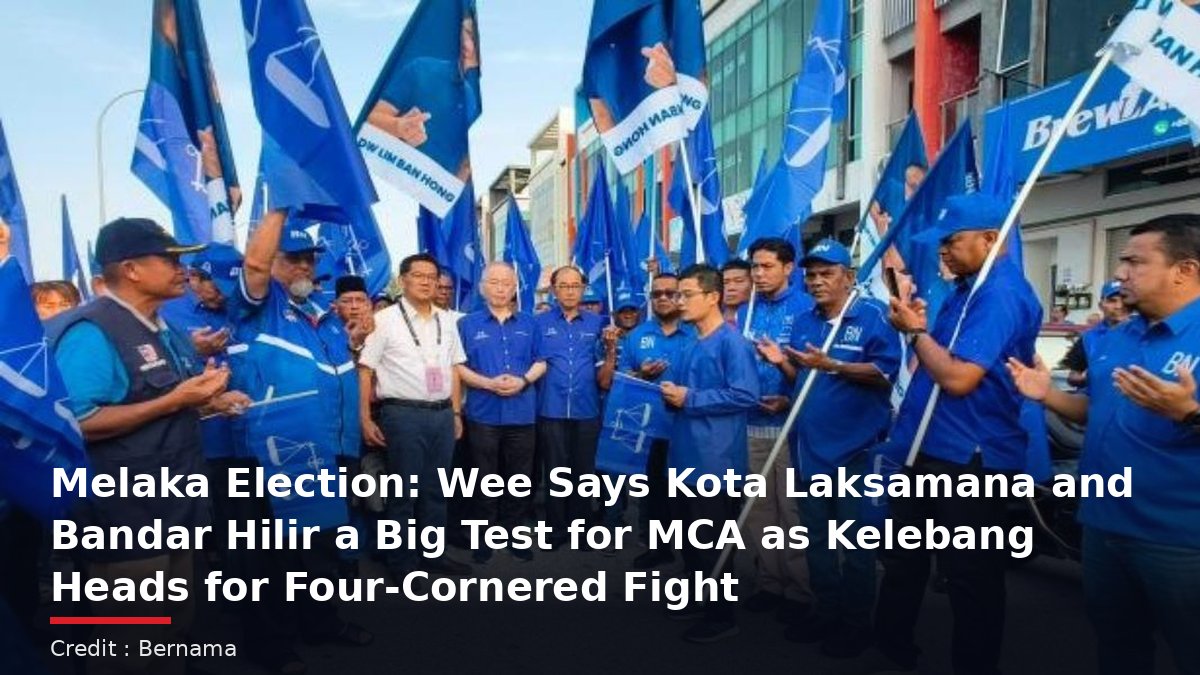 BN supporters with MCA president Wee Ka Siong at the Kelebang nomination. Credit : Bernama