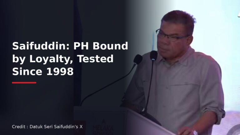 Datuk Seri Saifuddin Nasution Ismail speaking at the PH Melaka candidate announcement